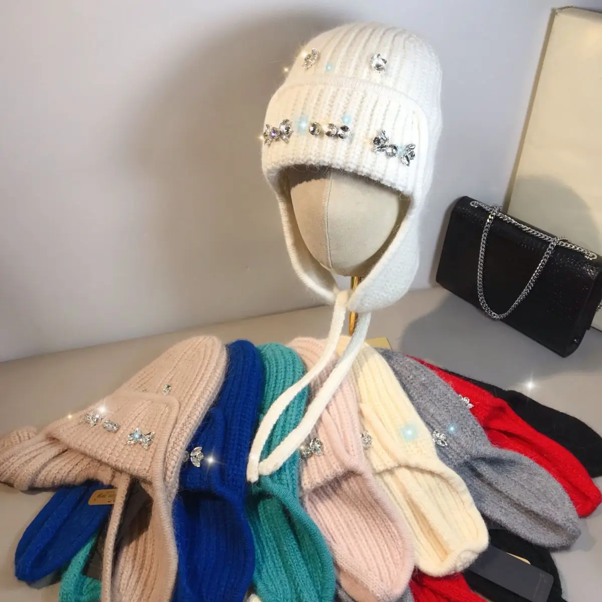 Venemaa Külma Müts Värviga Soe Kõrva Kaitse Vilkuv Diamond Kootud Müts Talvine Mood Paksenenud Lennu Villaseid Naiste Müts - 0